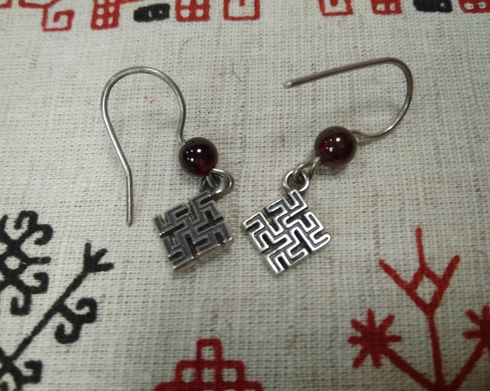 Серьги 