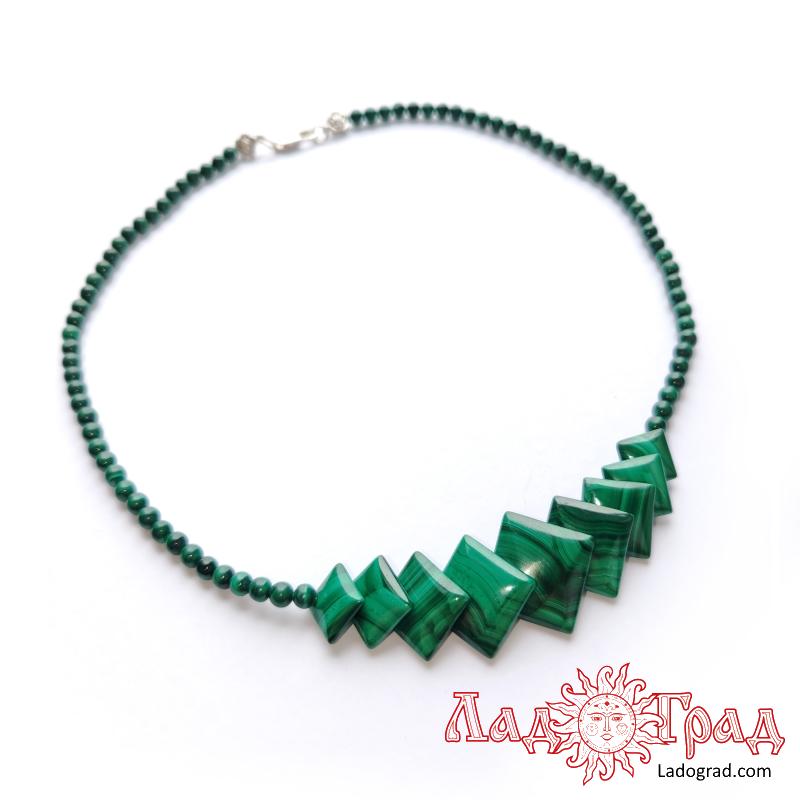 Колье из малахита