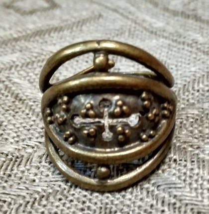 Кольцо Зерна/плодородие с крестом РУ-К1.056 (оберег, латунь)
