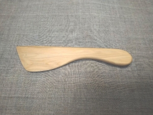 Лопатка из можжевельника