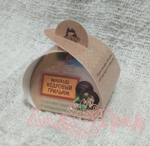 Мягкий кедровый грильяж с сосновой шишкой, Территория тайги, сундучок с 1 конфетой, 15 гр